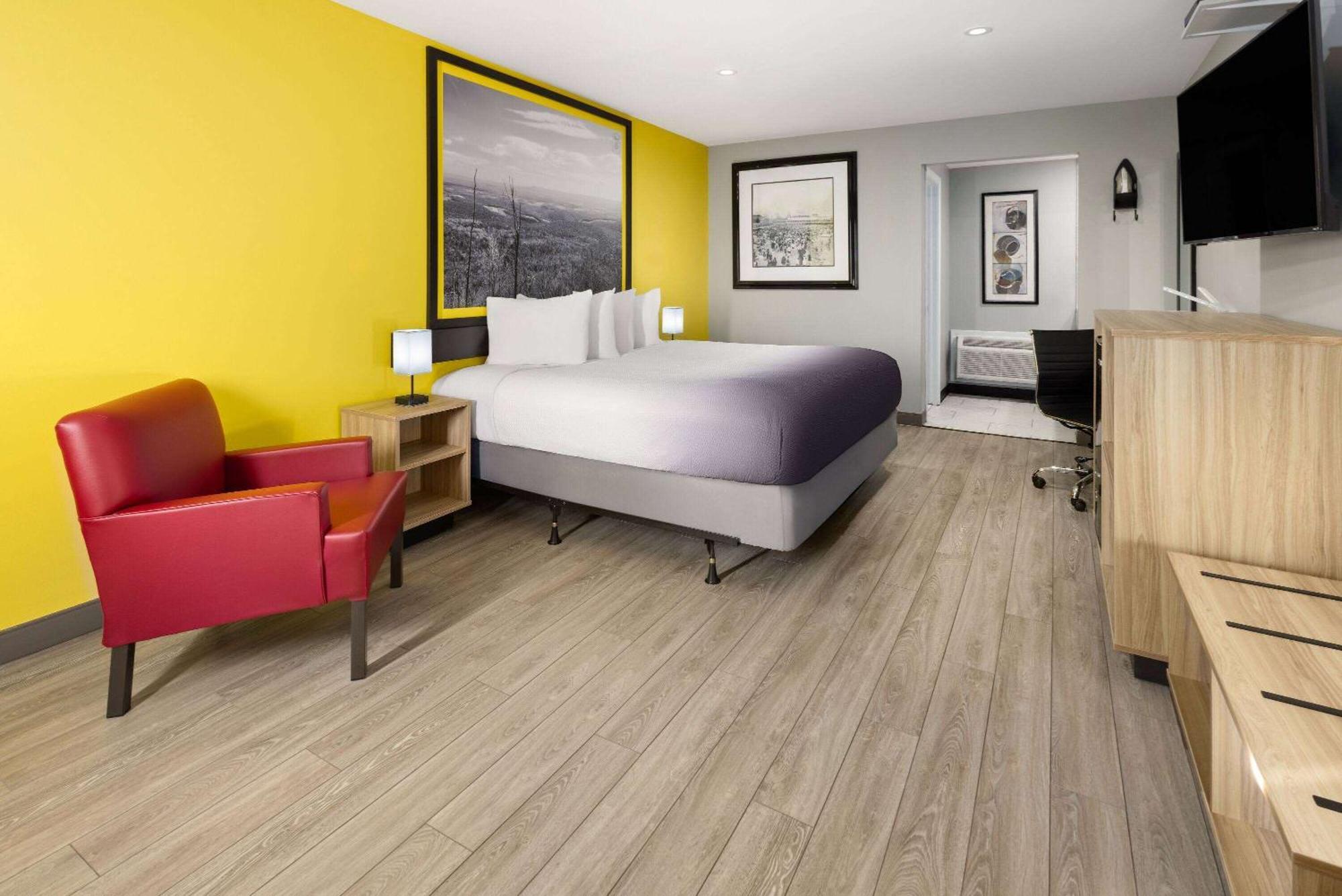 Super 8 By Wyndham
