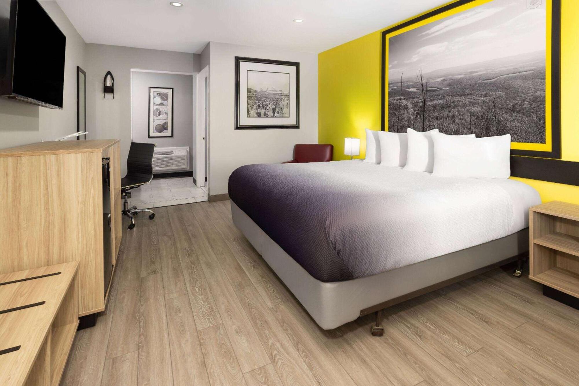 Super 8 By Wyndham Motel Hazleton